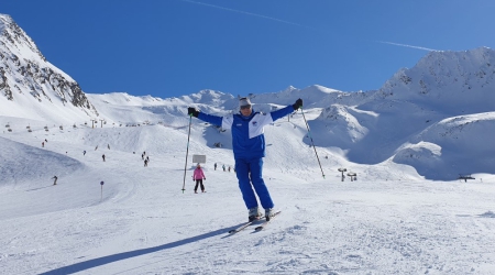 Skileraar voor het eerst op wintersport.
